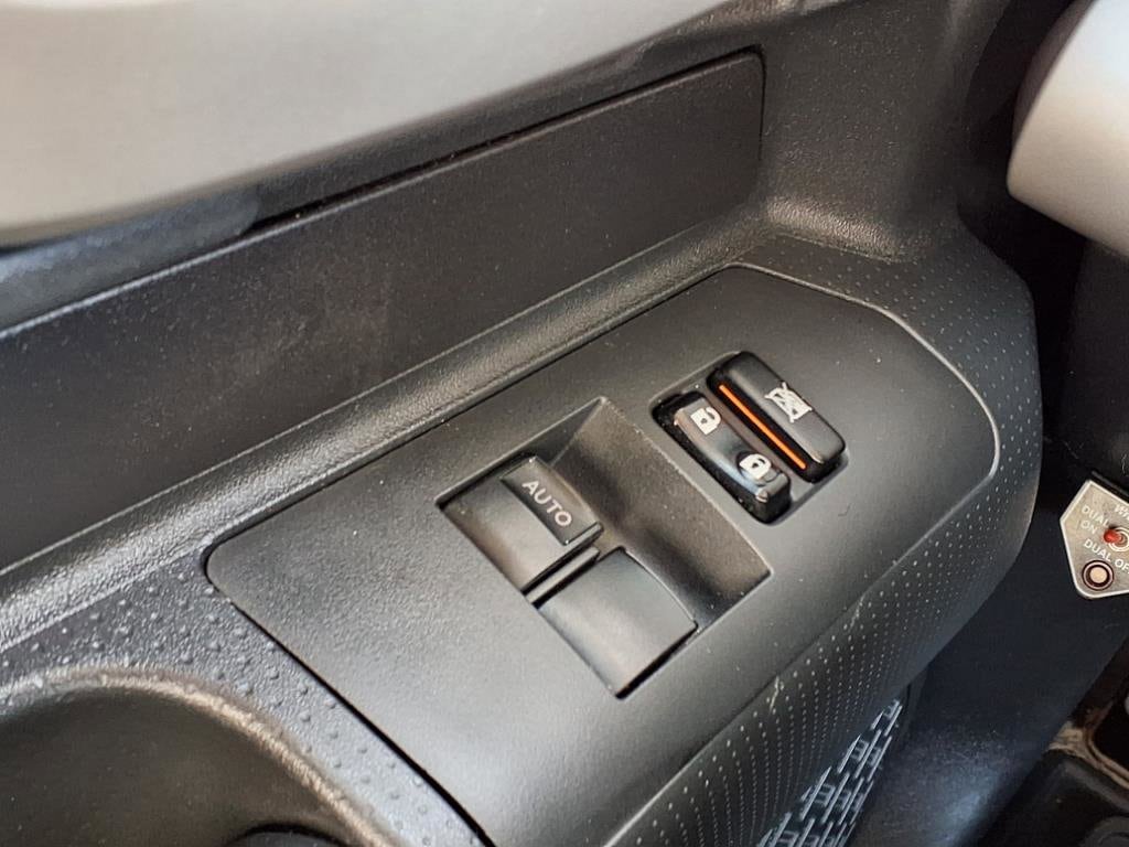 2014 Toyota FJ Cruiser Base - Photo 7