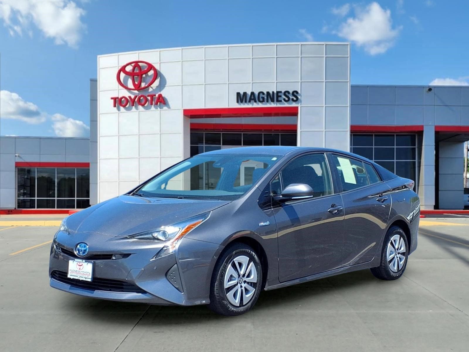 2018 Toyota Prius Two's photo