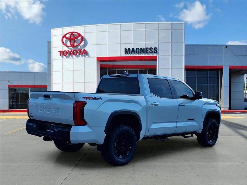 2025 Toyota Tundra Limited photo 2