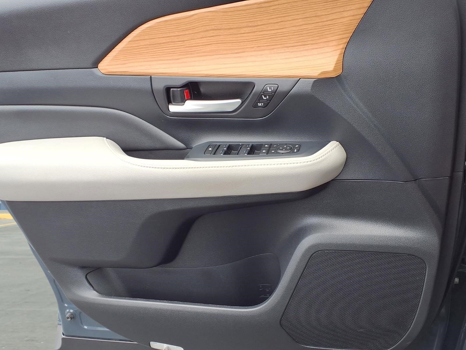 2024 Toyota Grand Highlander Limited - Photo 24