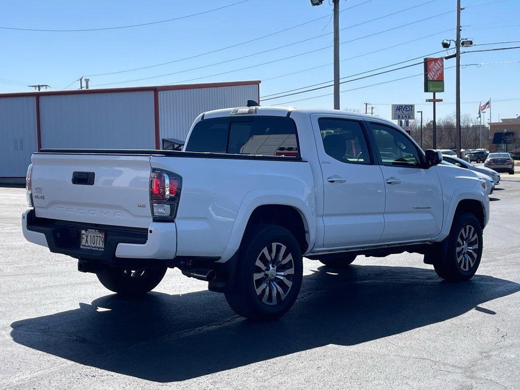 2022 Toyota Tacoma Limited V6 photo 3