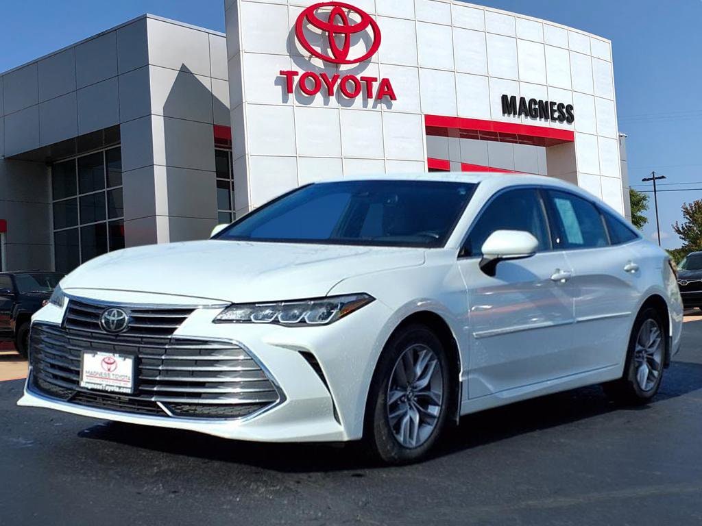 2019 Toyota Avalon XLE