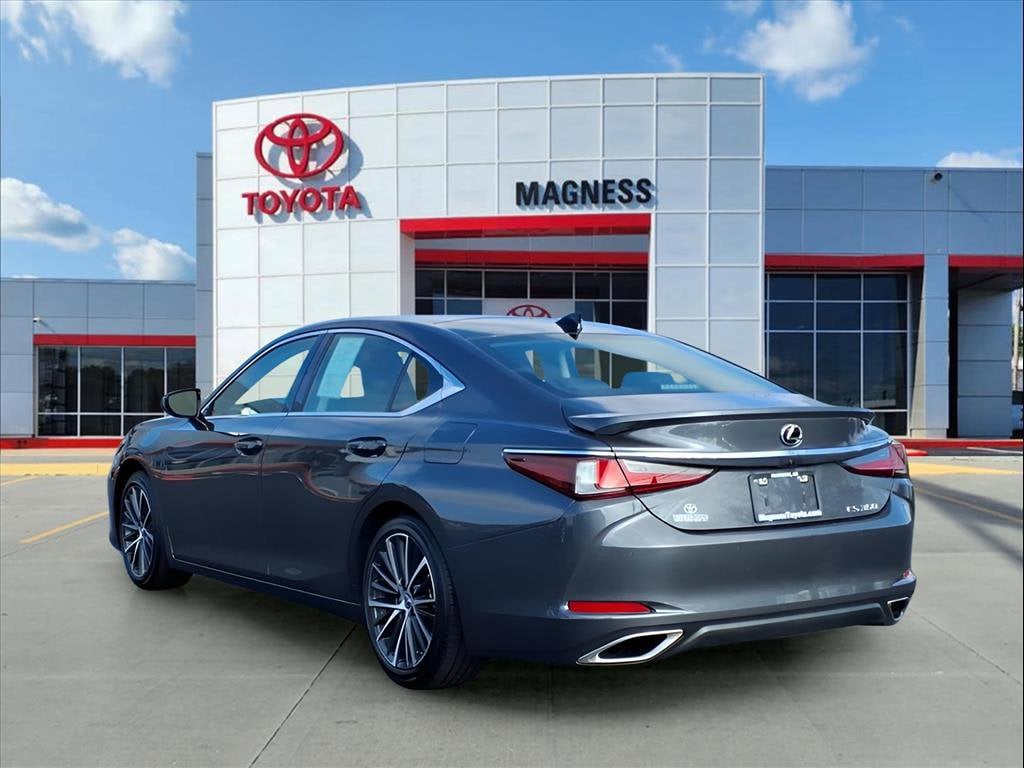 Used 2022 Lexus ES 350 Sedan
