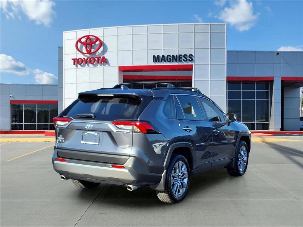 2024 Toyota RAV4 Limited photo 4