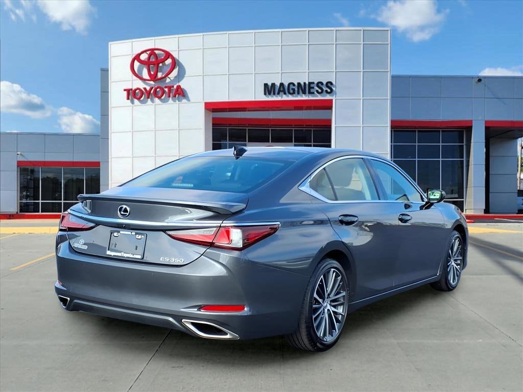Used 2022 Lexus ES 350 Sedan