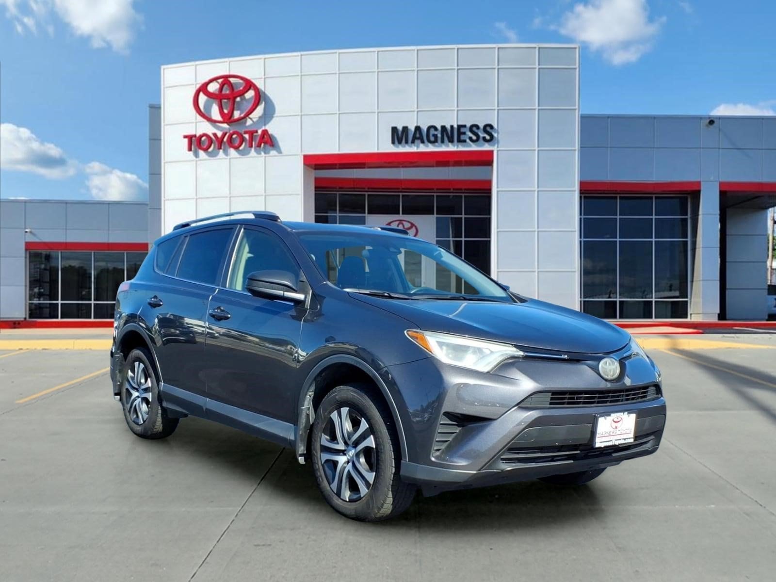 Used 2017 Toyota RAV4 LE with VIN JTMBFREV1HJ170227 for sale in Harrison, AR