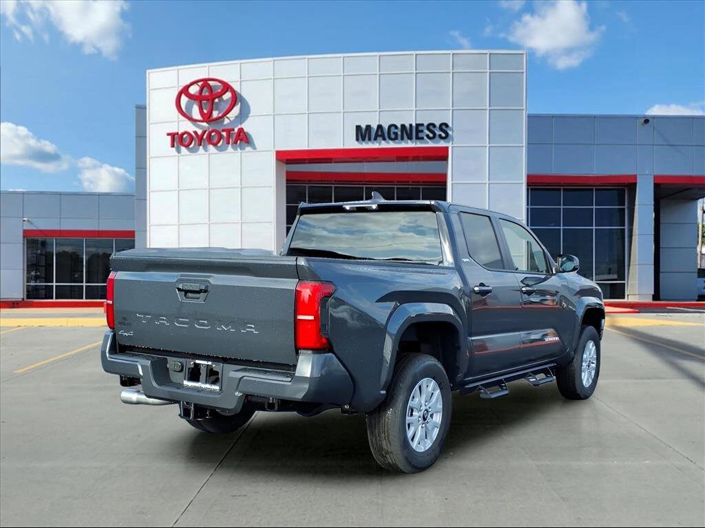 2025 Toyota Tacoma SR5 photo 4