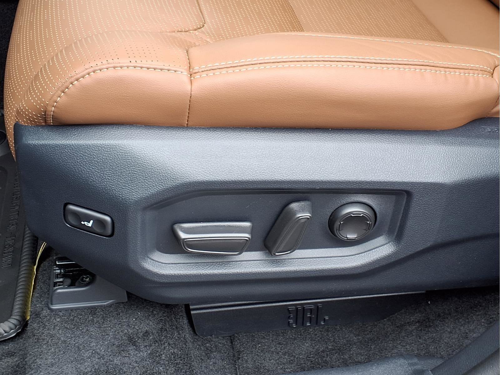 2026 Toyota Tundra 1794 Edition - Photo 21
