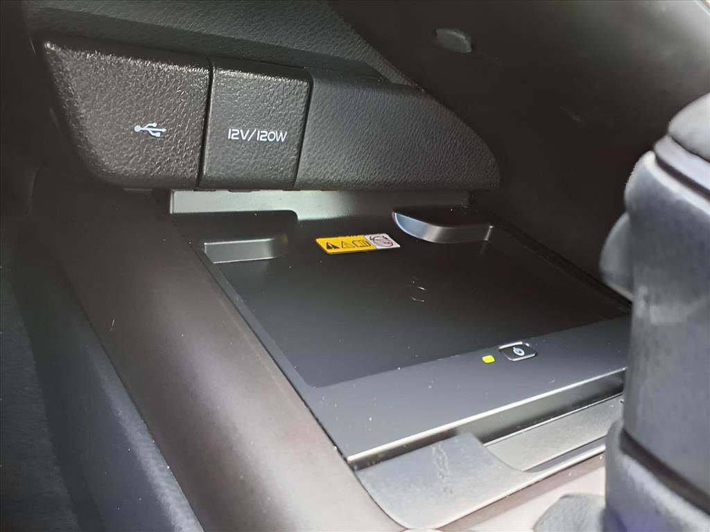 2024 Toyota Camry XSE - Photo 7