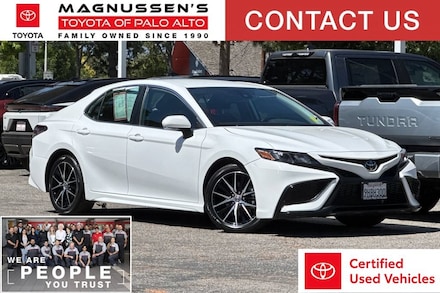 2023 Toyota Camry SE Sedan