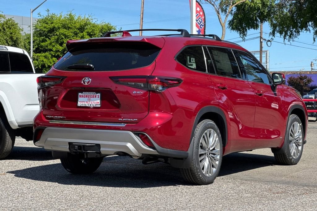 2026 Toyota Highlander Hybrid Platinum photo 4