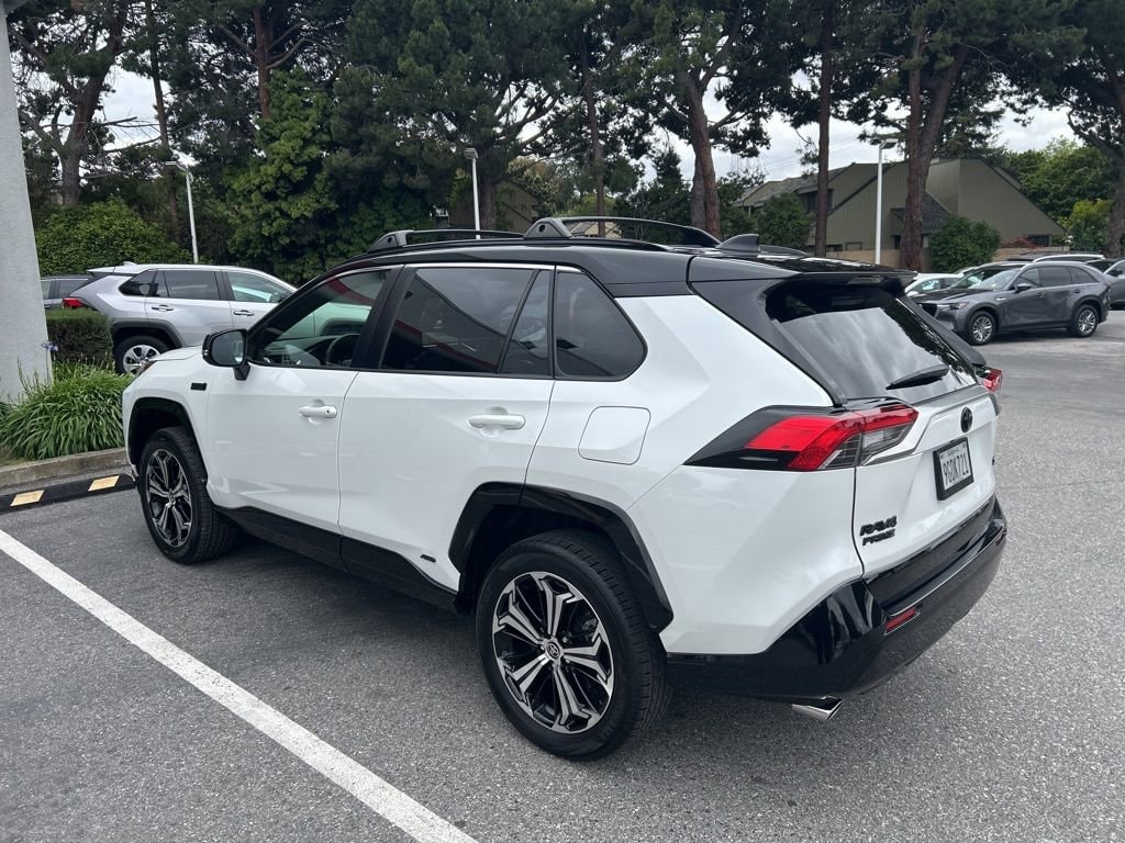 2023 Toyota RAV4 Prime XSE photo 3