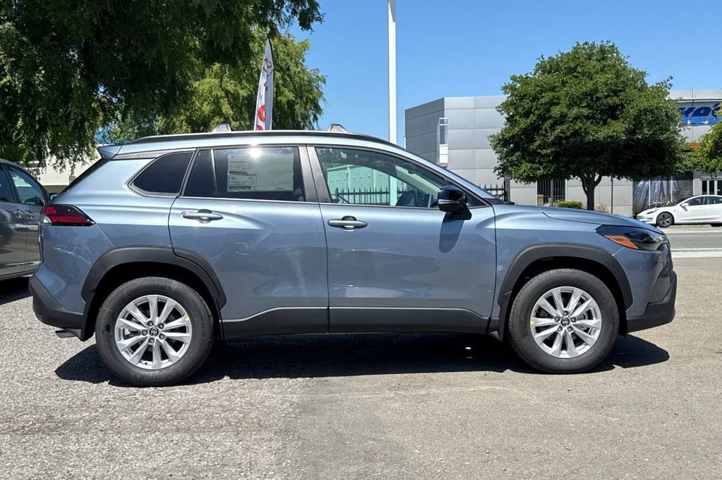 New 2026 Toyota Corolla Cross LE SUV