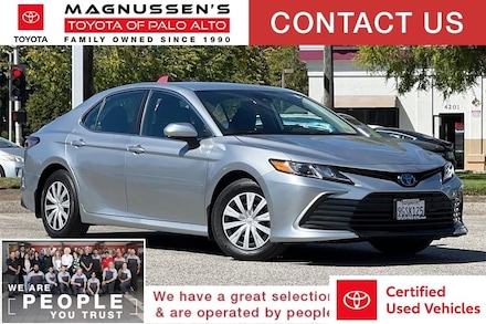 2023 Toyota Camry Hybrid LE Sedan