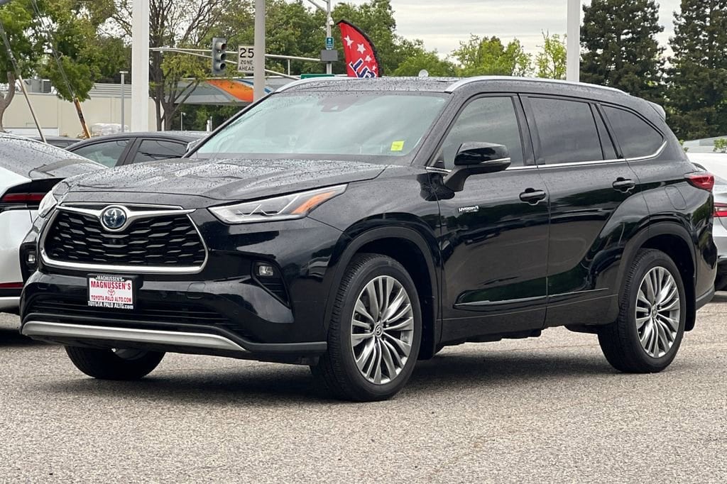2021 Toyota Highlander Hybrid Platinum photo 6
