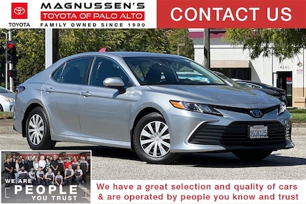 2023 Toyota Camry Hybrid LE Sedan