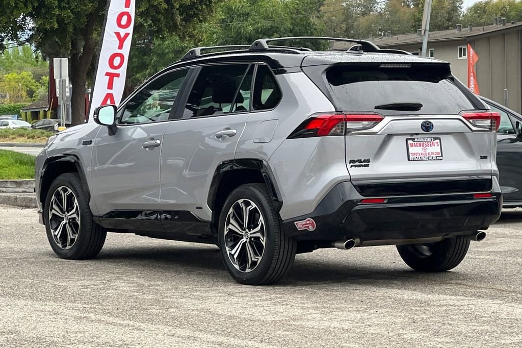 2024 Toyota RAV4 Prime XSE photo 4