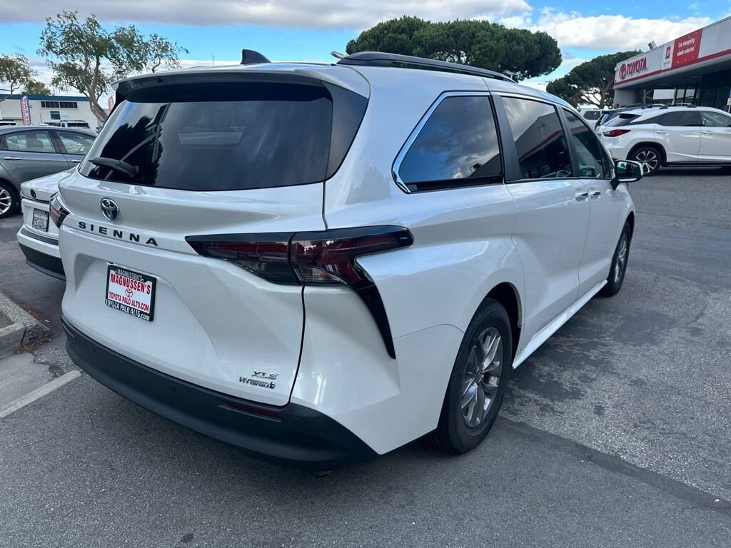 Certified 2024 Toyota Sienna XLE Passenger Van