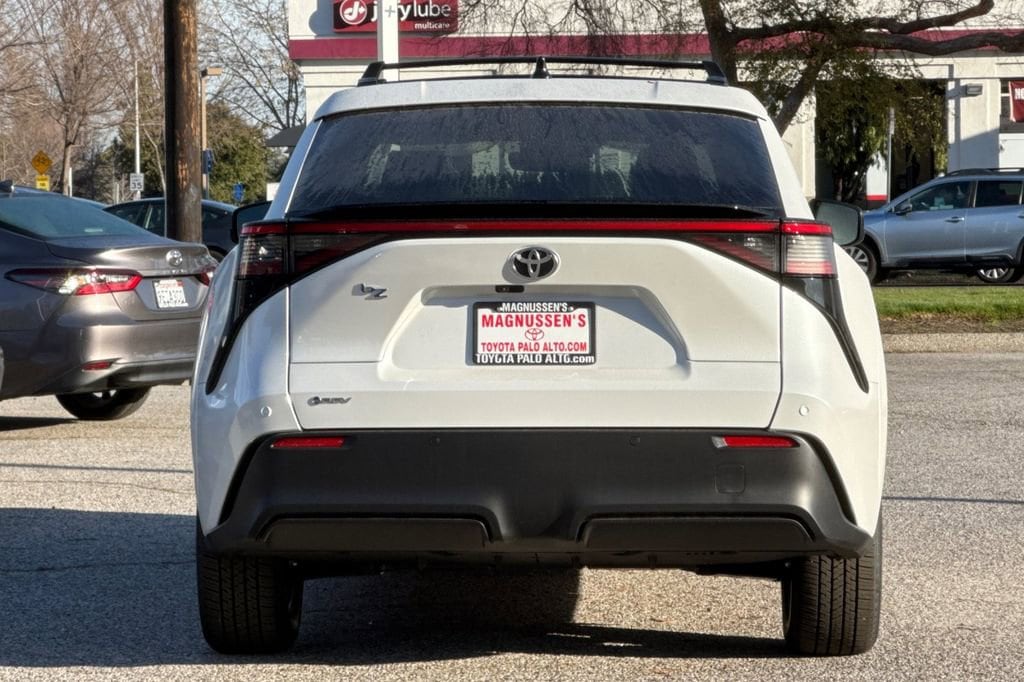 2026 Toyota bZ XLE - Photo 6