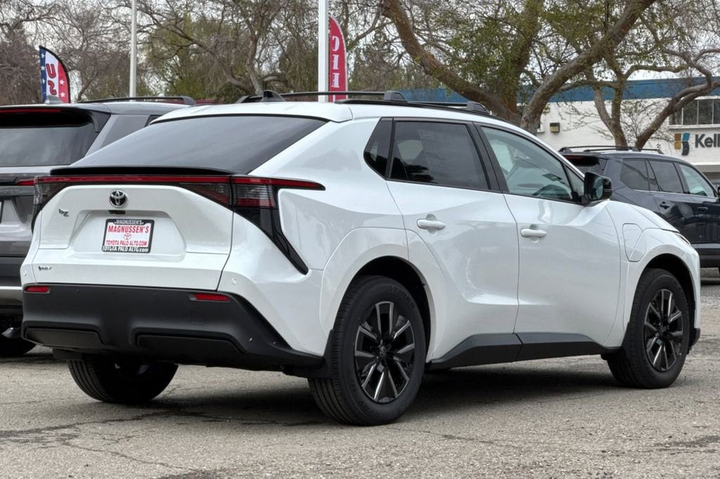2026 Toyota bZ XLE photo 5