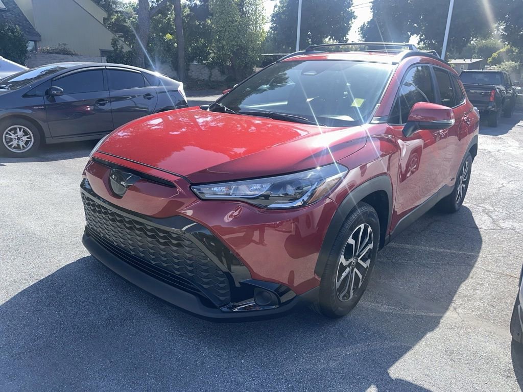 2024 Toyota Corolla Cross Hybrid SE AWD's photo
