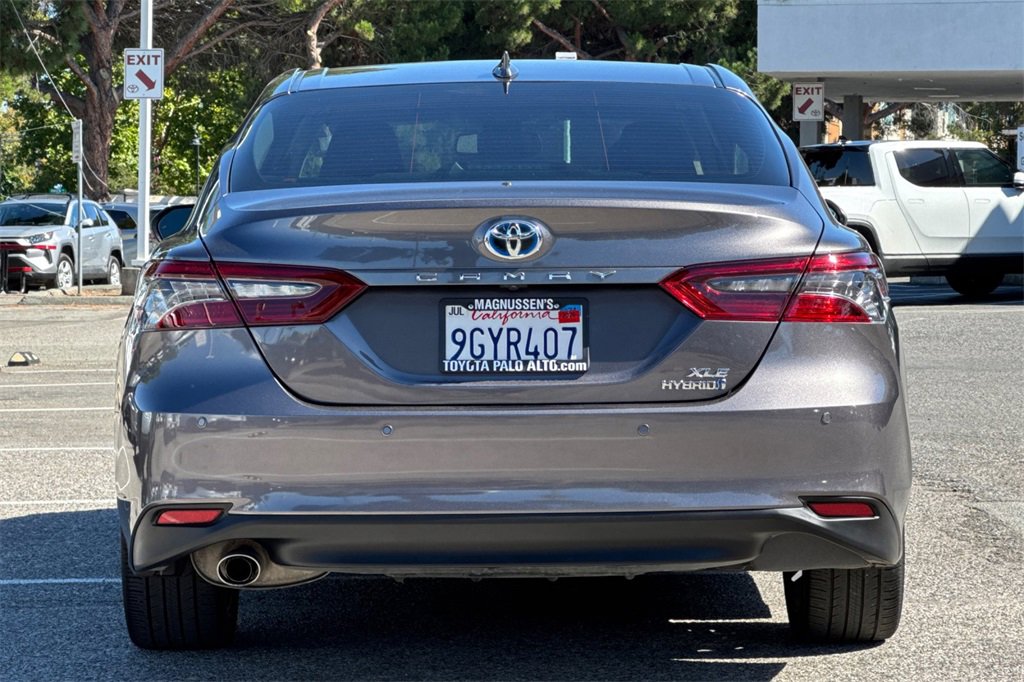 2023 Toyota Camry Hybrid XLE photo 3