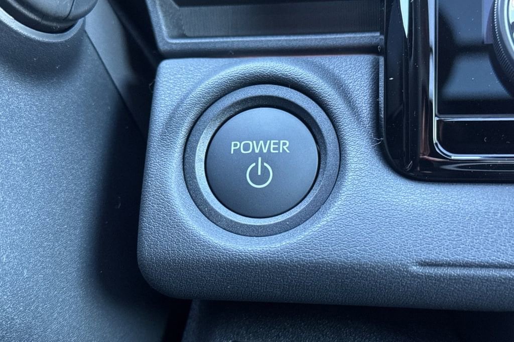 2026 Toyota bZ XLE - Photo 19