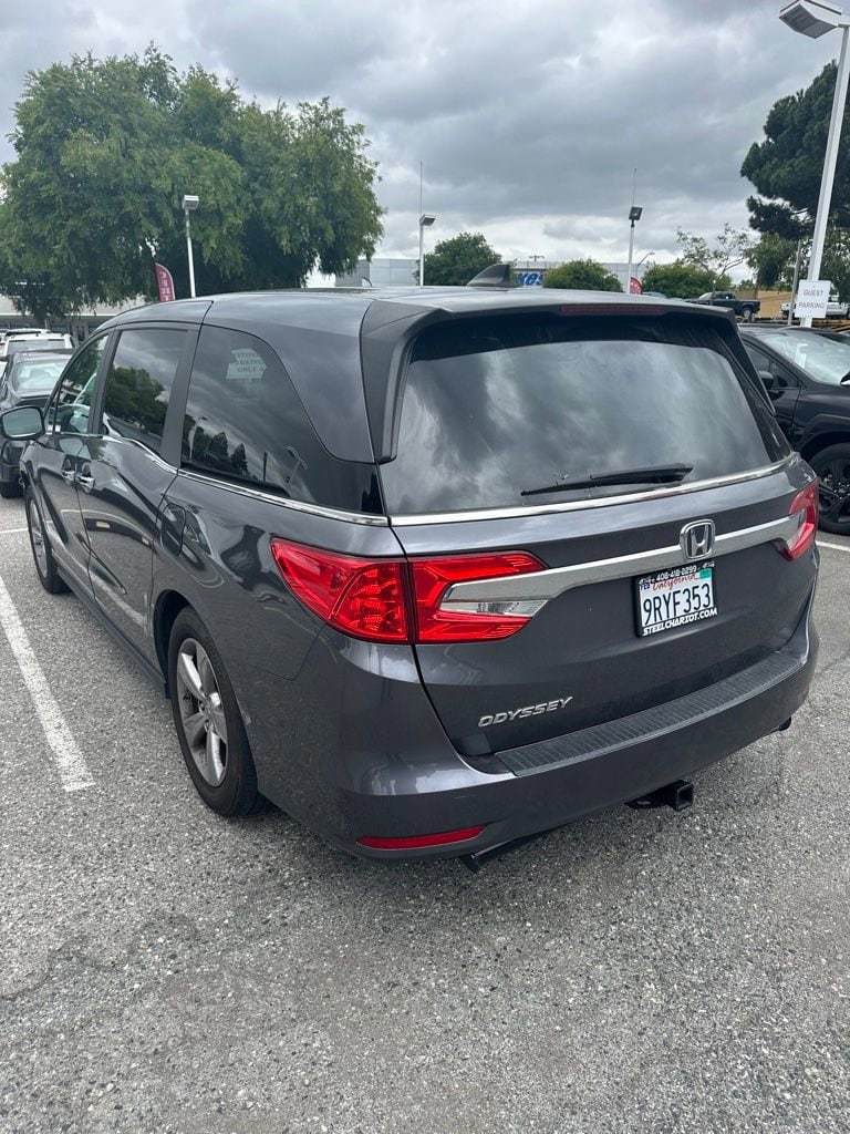2018 Honda Odyssey EX photo 4