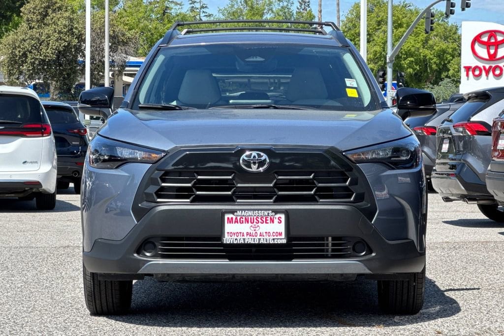 2026 Toyota Corolla Cross LE photo 3