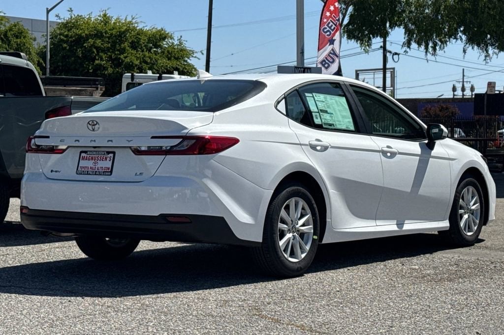 2026 Toyota Camry LE photo 5