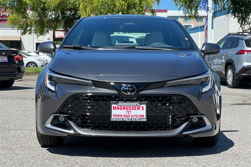 2025 Toyota Corolla XSE photo 2