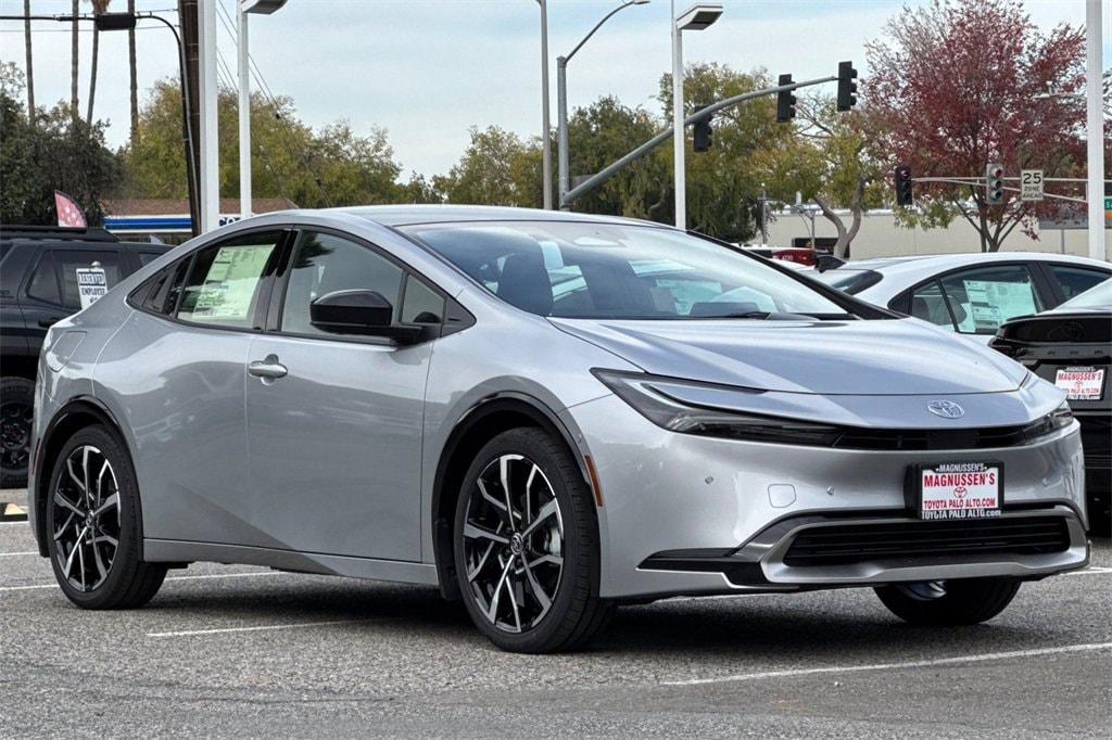 New 2026 Toyota Prius Plug-in Hybrid XSE Premium Hatchback