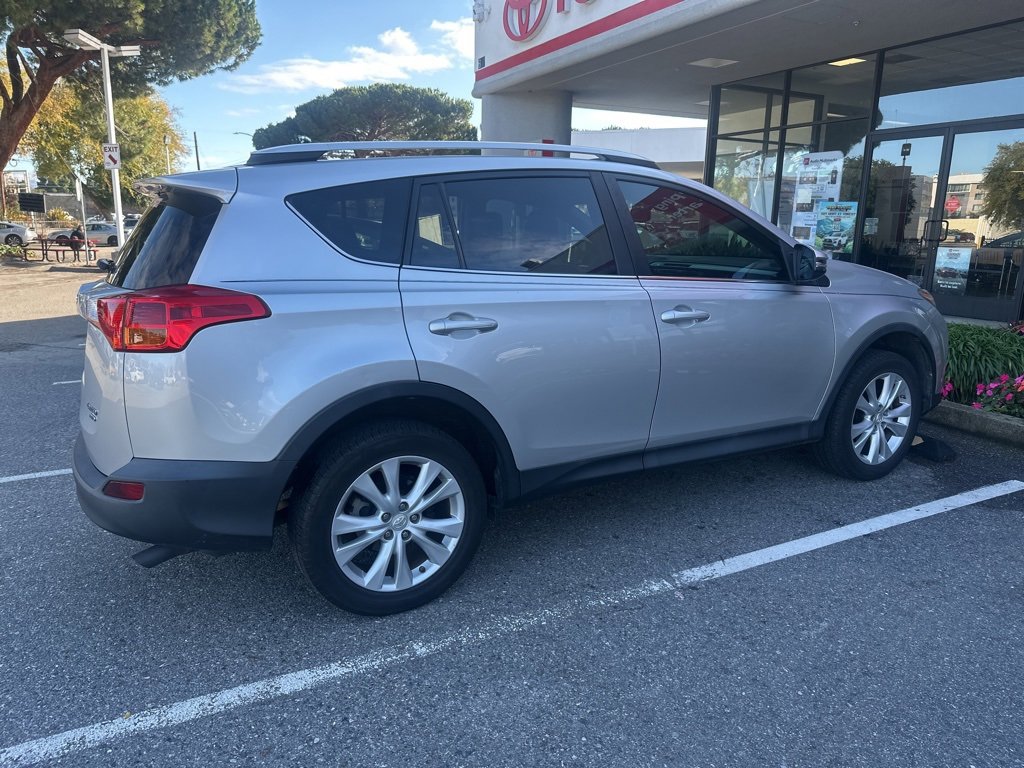 2014 Toyota RAV4 Limited photo 2