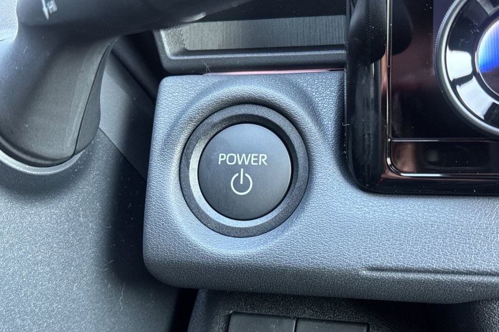 2026 Toyota bZ XLE - Photo 19