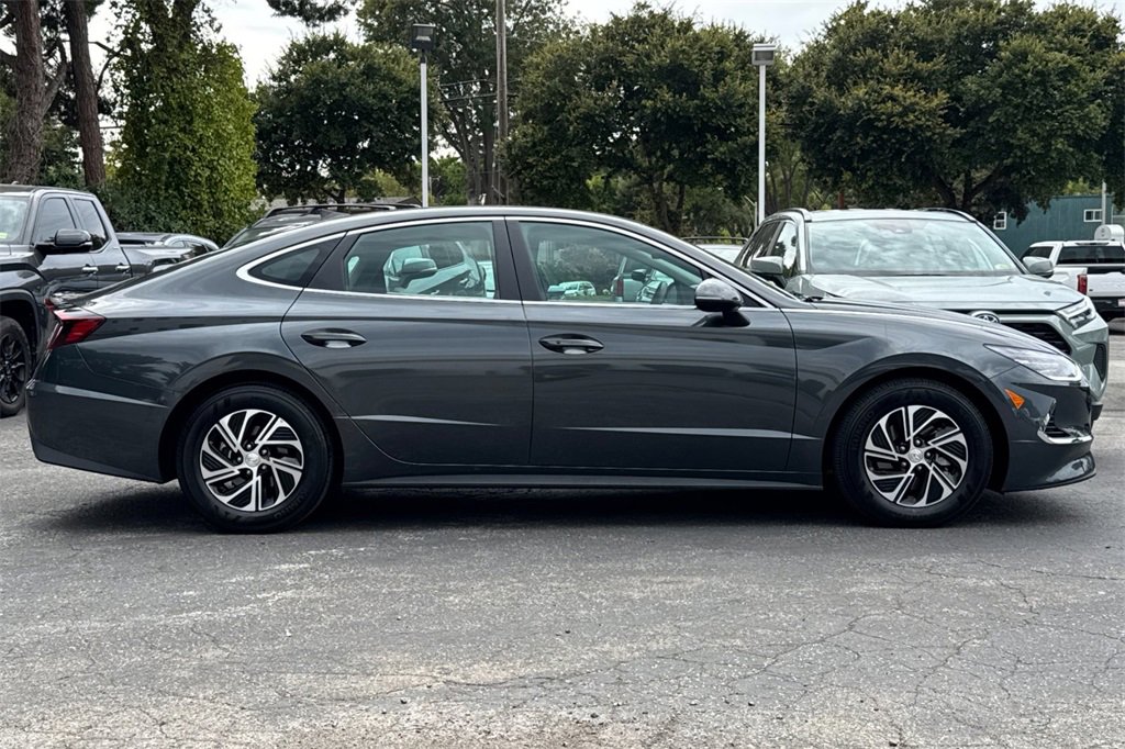 2023 Hyundai Sonata Hybrid Blue photo 3