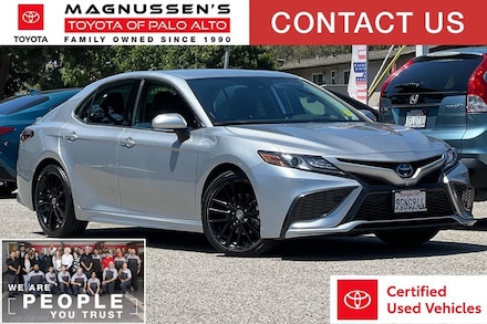 2023 Toyota Camry Hybrid XSE Sedan
