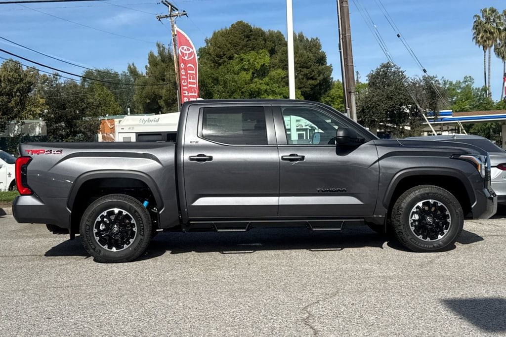 2026 Toyota Tundra SR5 photo 4