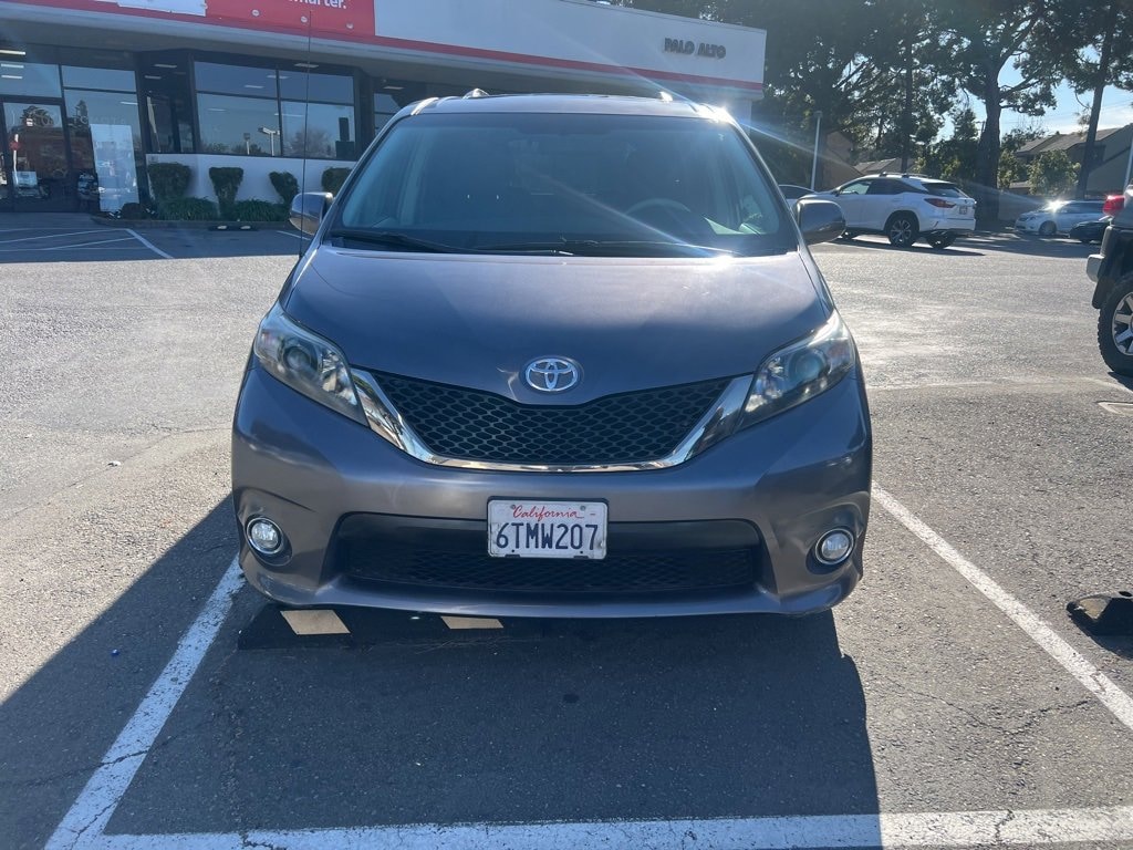 Used 2011 Toyota Sienna SE Passenger Van