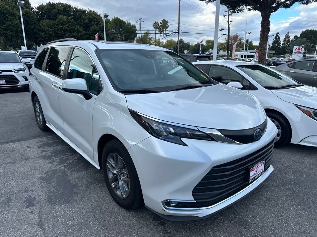 Certified 2024 Toyota Sienna XLE Passenger Van