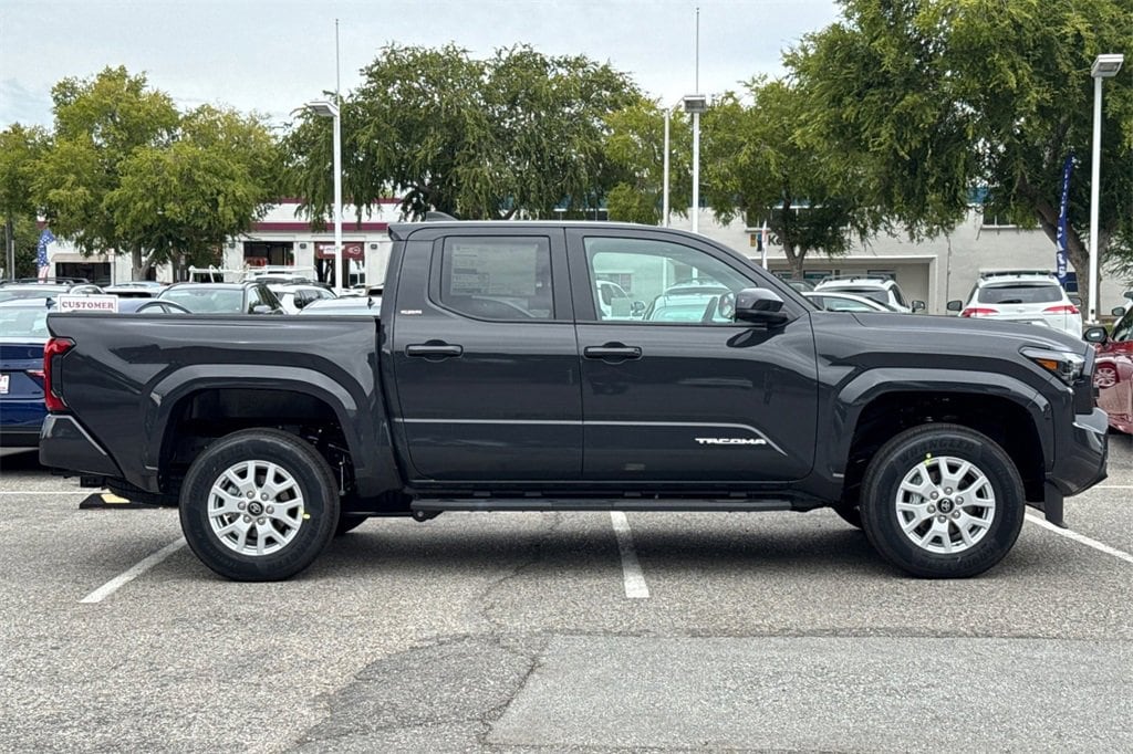 New 2025 Toyota Tacoma SR5 Truck Double Cab