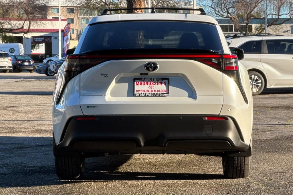 2026 Toyota bZ XLE - Photo 6