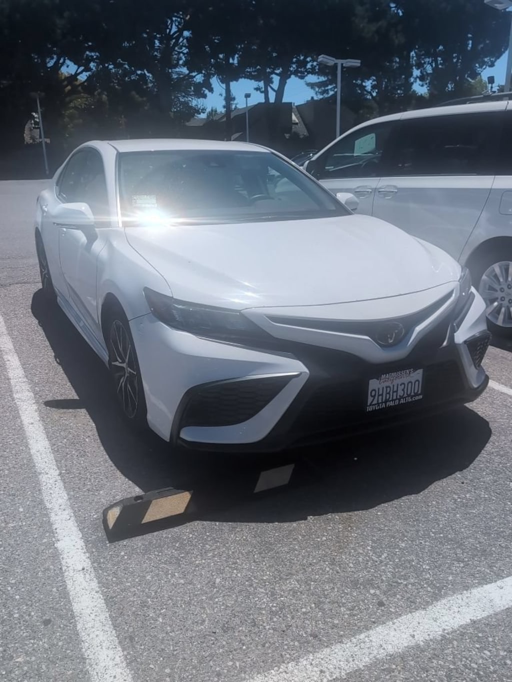 Used 2023 Toyota Camry SE Sedan