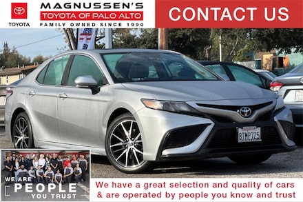 2021 Toyota Camry SE Sedan