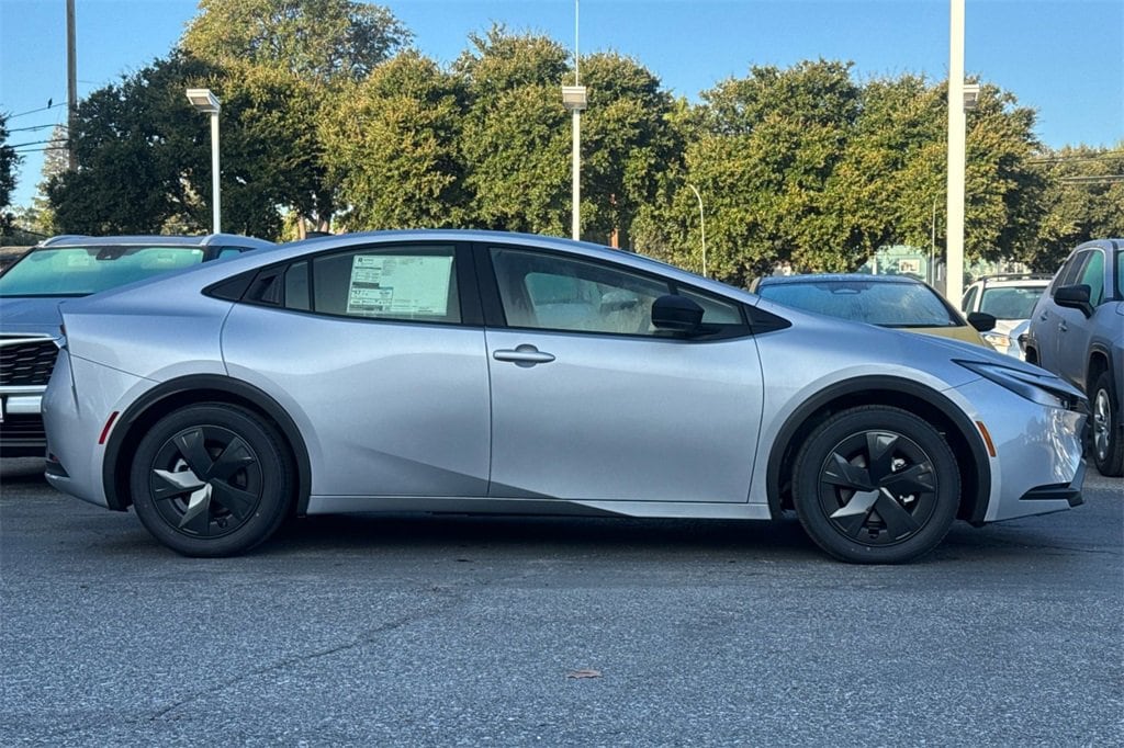 New 2026 Toyota Prius LE Hatchback