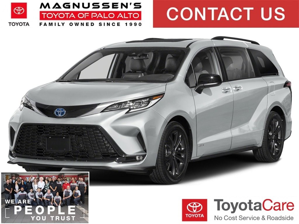 2026 Toyota Sienna XSE's photo