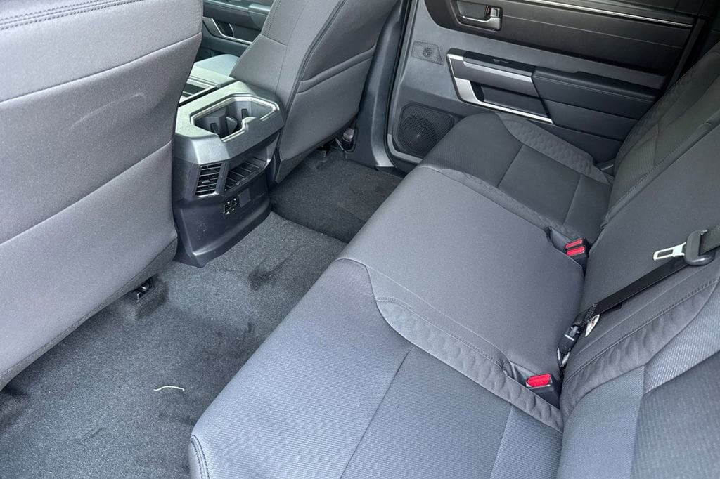 2026 Toyota Tundra SR5 - Photo 9