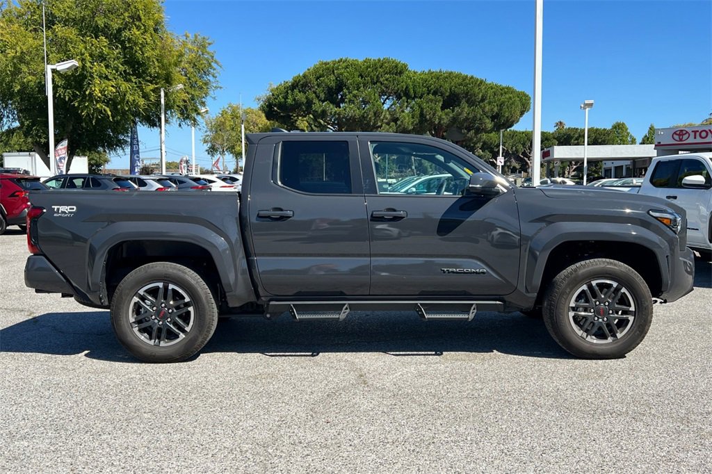 2024 Toyota Tacoma TRD Sport photo 3