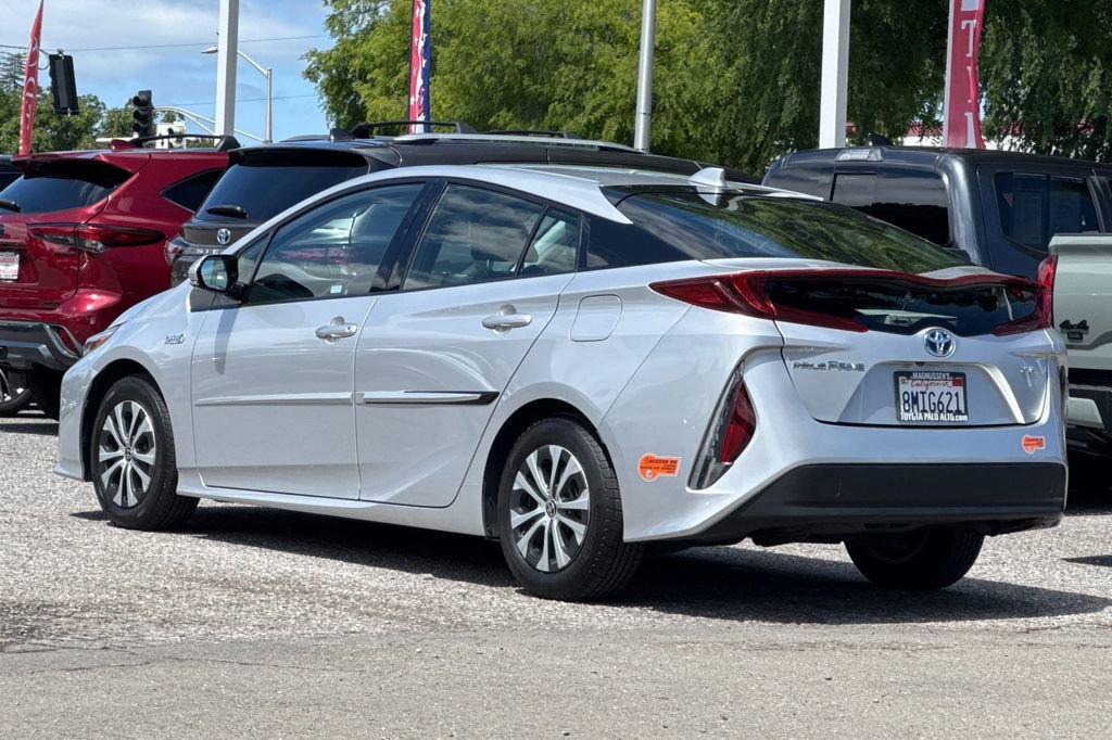 2020 Toyota Prius Prime XLE photo 4