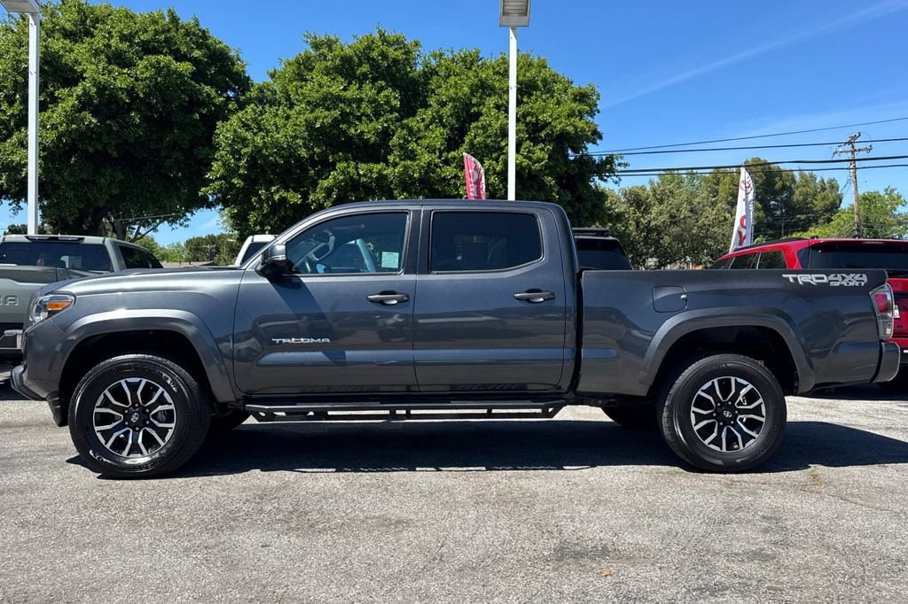 2023 Toyota Tacoma TRD Sport photo 5