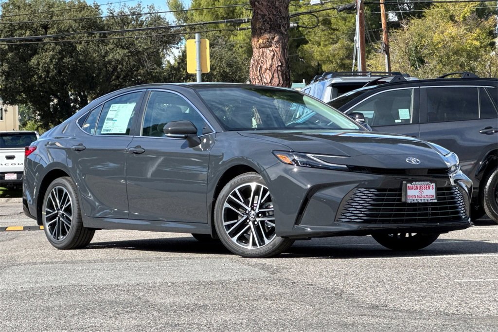2026 Toyota Camry XLE photo 2